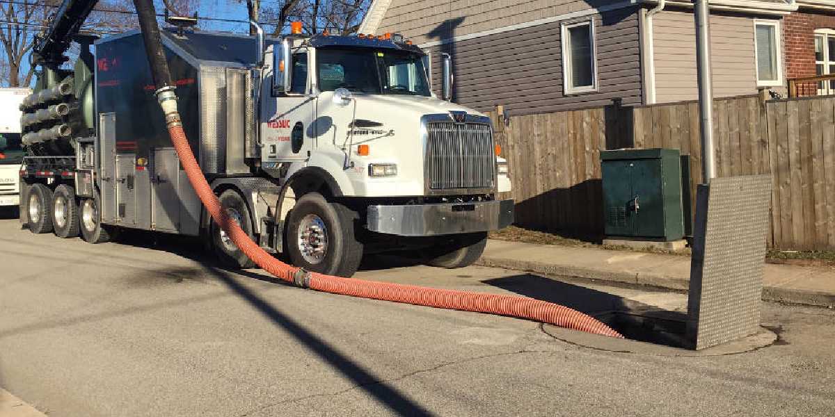 Benefits of using vacuum trucks